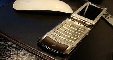 Vertu Constellation Ayxta
