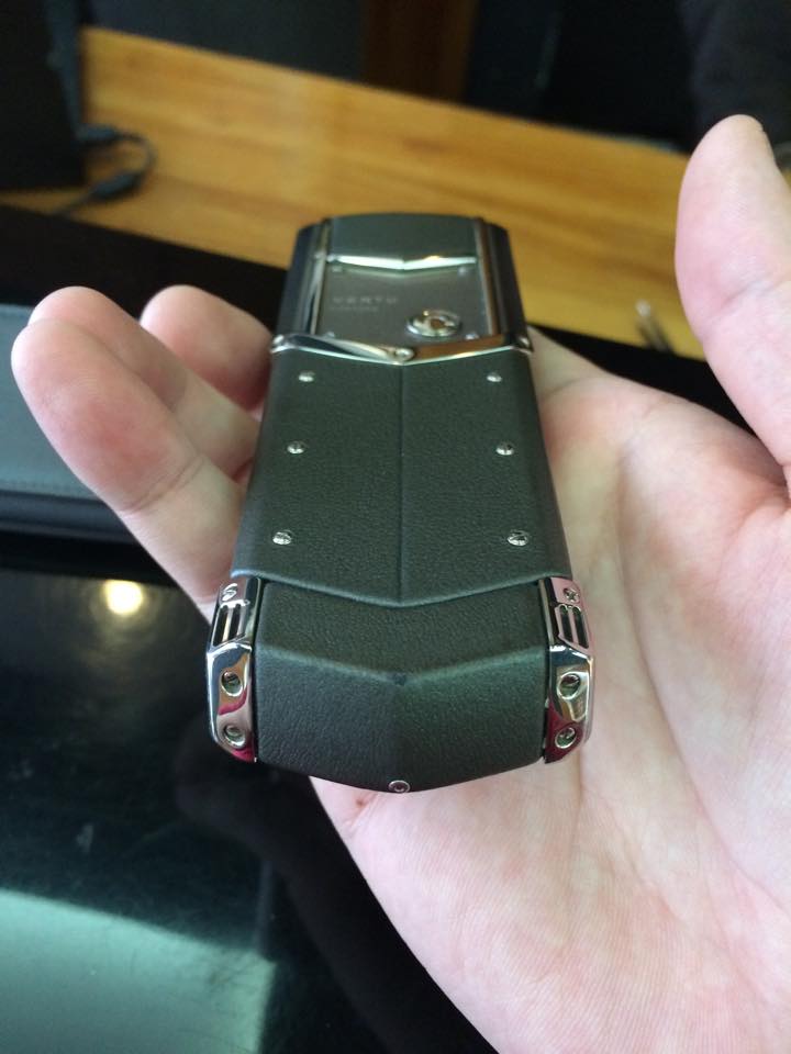 Vertu Signature S Pure Sliver