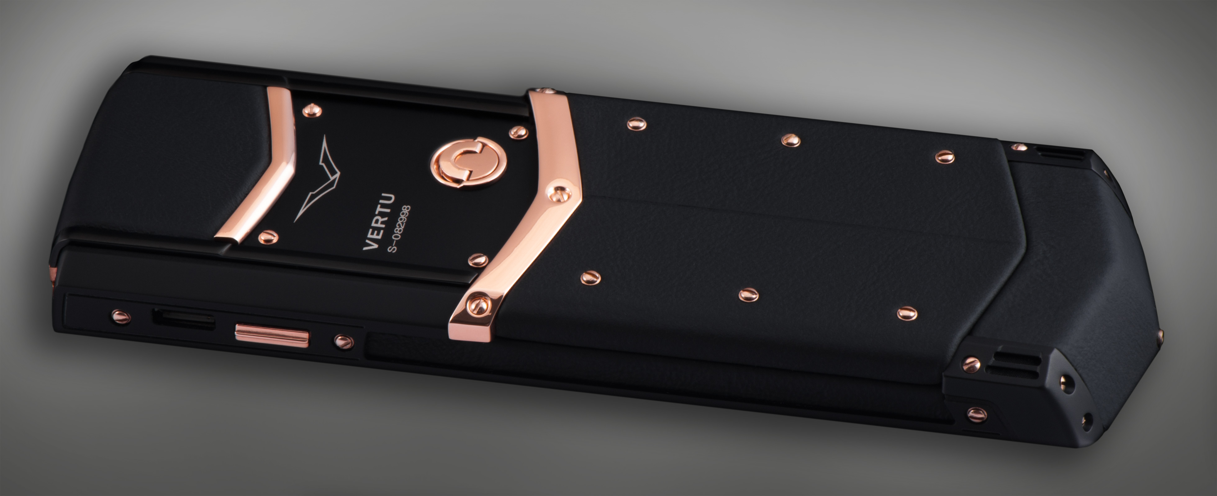 Vertu Signature S Red Gold Black DLC