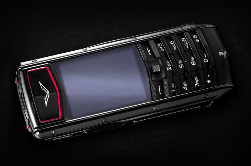70_vertu_ascent_ti_ferrari_nero_assoluto_photo01b