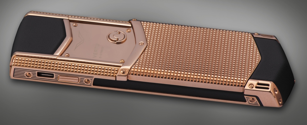 Vertu Signature S Clous de Paris Red Gold 10