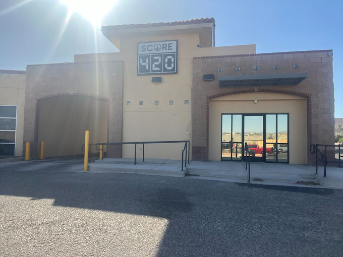 What Are the Benefits of Visiting a Las Cruces Dispensary?