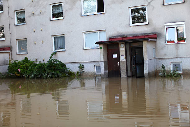 What factors should be considered when choosing a restoration company for residential properties in Bethpage NY?