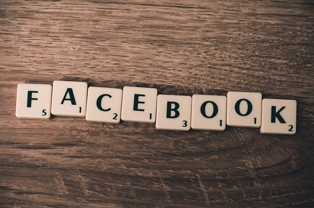 Czy reklama na Facebooku to import usług?