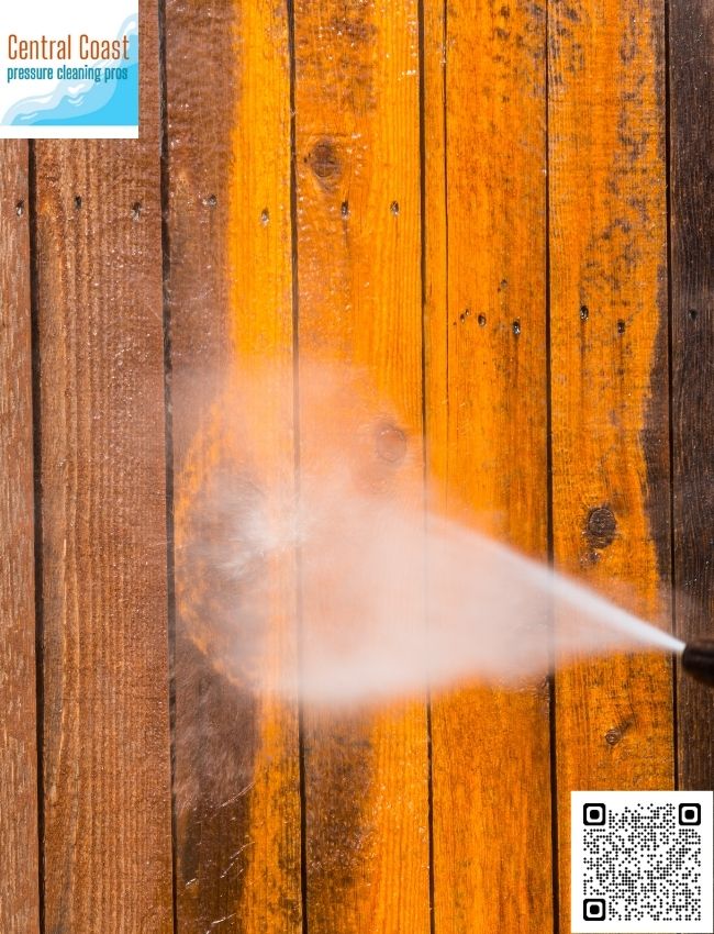 Who removes oil and grease stains in Wyong?