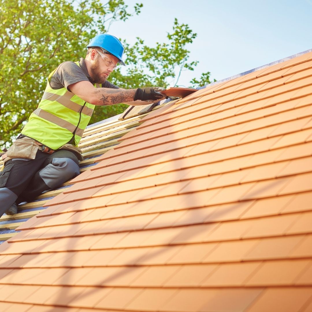 Roof Painting and Sealing Tips