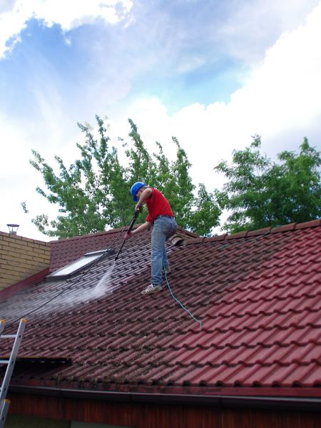 How does Hobart Pressure Cleaning Pros ensure 100% customer satisfaction?