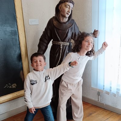 8c4b9711-43c2-4b46-985f-231244a71cd1