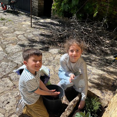 8f0f7f94-4f0c-49fe-b070-80d18167f588