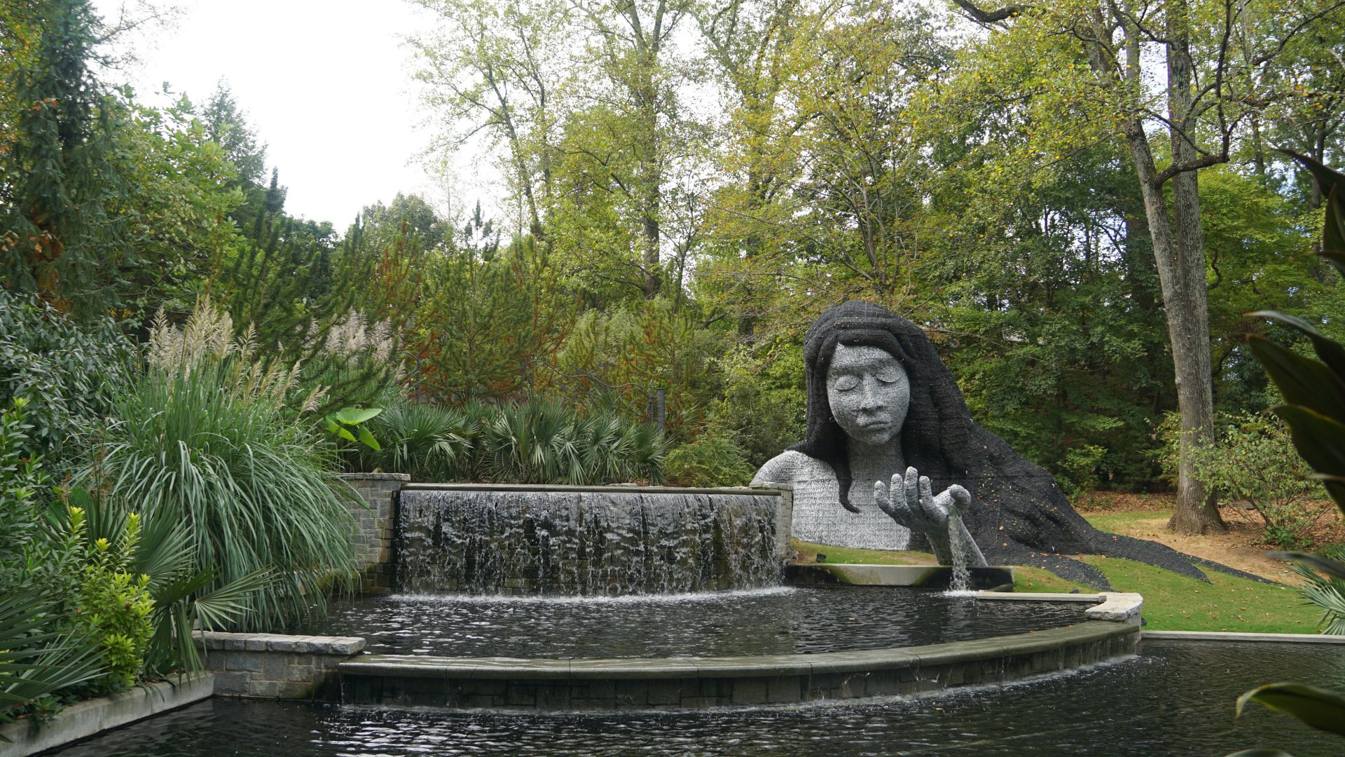 Atlanta Botanical Garden - earth goddess