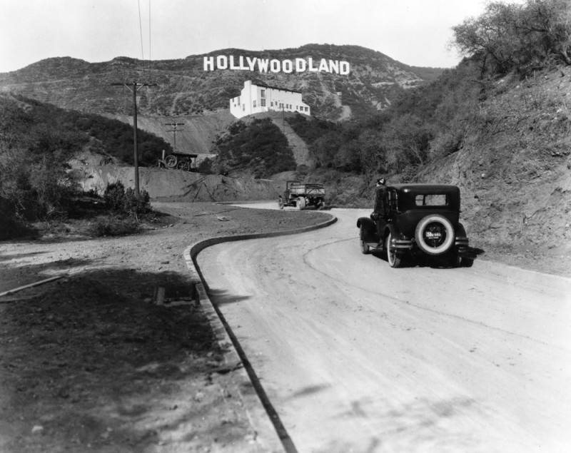 Los Angeles, CA - Hollywoodland sign
