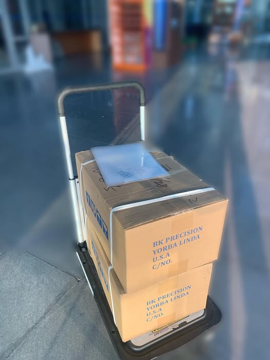 我們的 B&K Precision 設備包裝與交付紀錄。