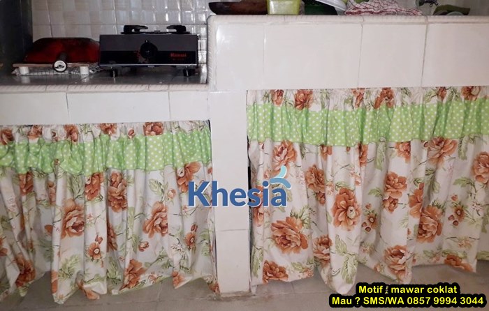 Siapa Yang Bisa Menolak Motif Gorden  Dapur  Seelok Ini 