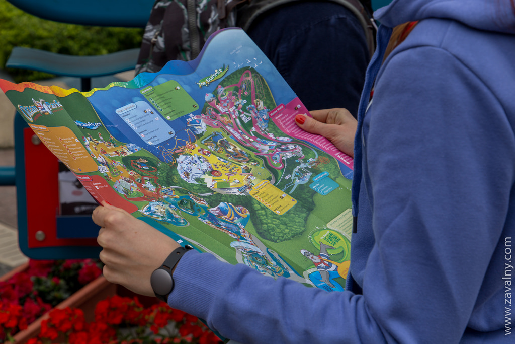 Состоит Ocean Park из аттракционов, зоопарка, красивого океанариума, и канатной 