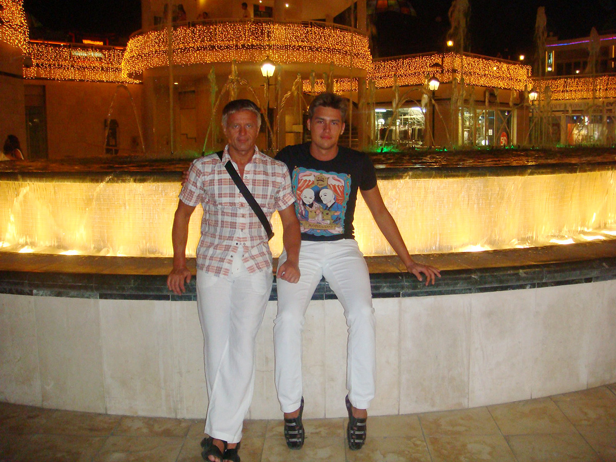 Немного воспоминаний напоследок. В архиве нашёл фотографию с 2011-го года, когда