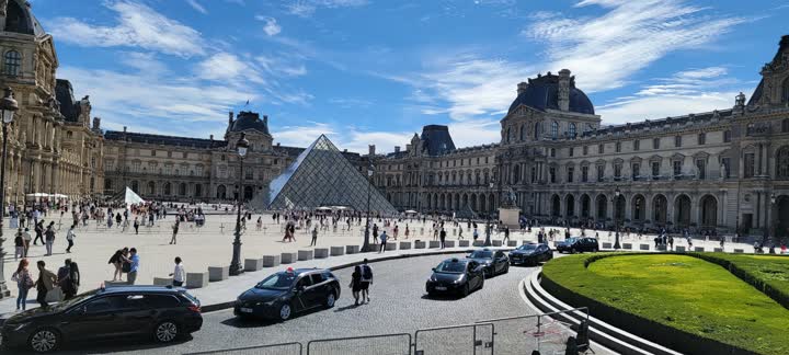 Louvre Pyramid