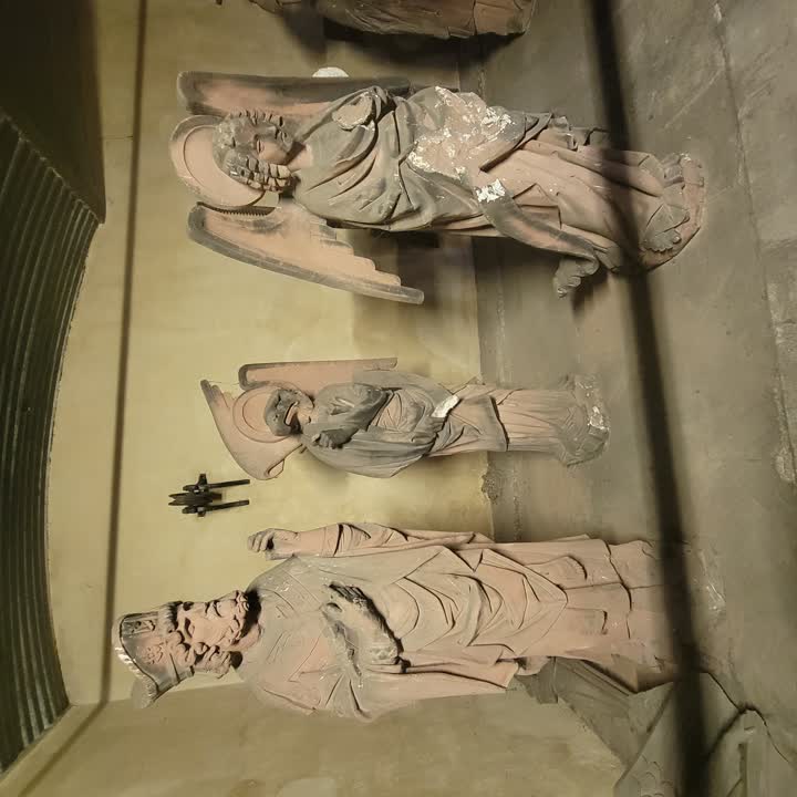 creepystatues1