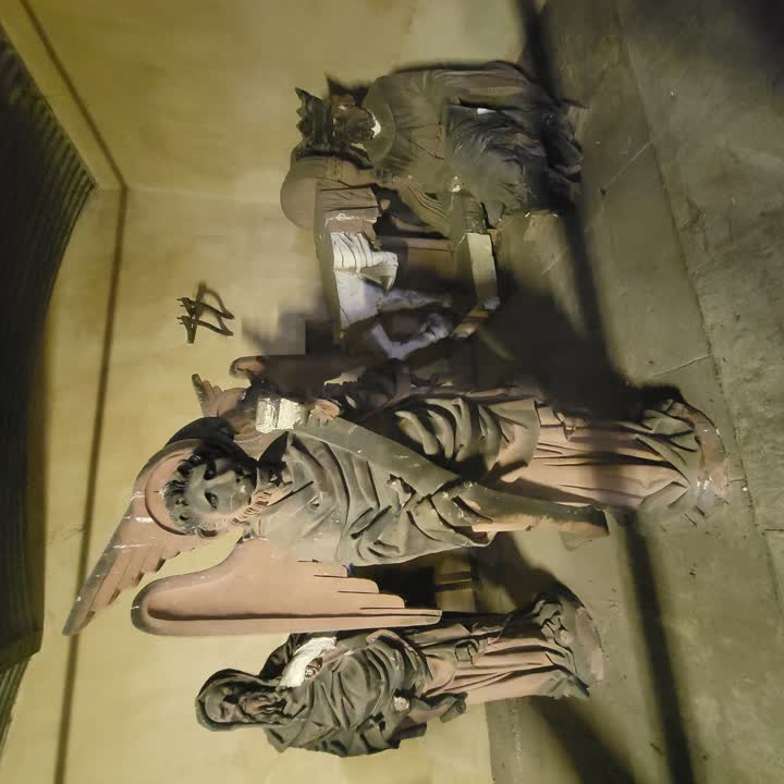 creepystatues2