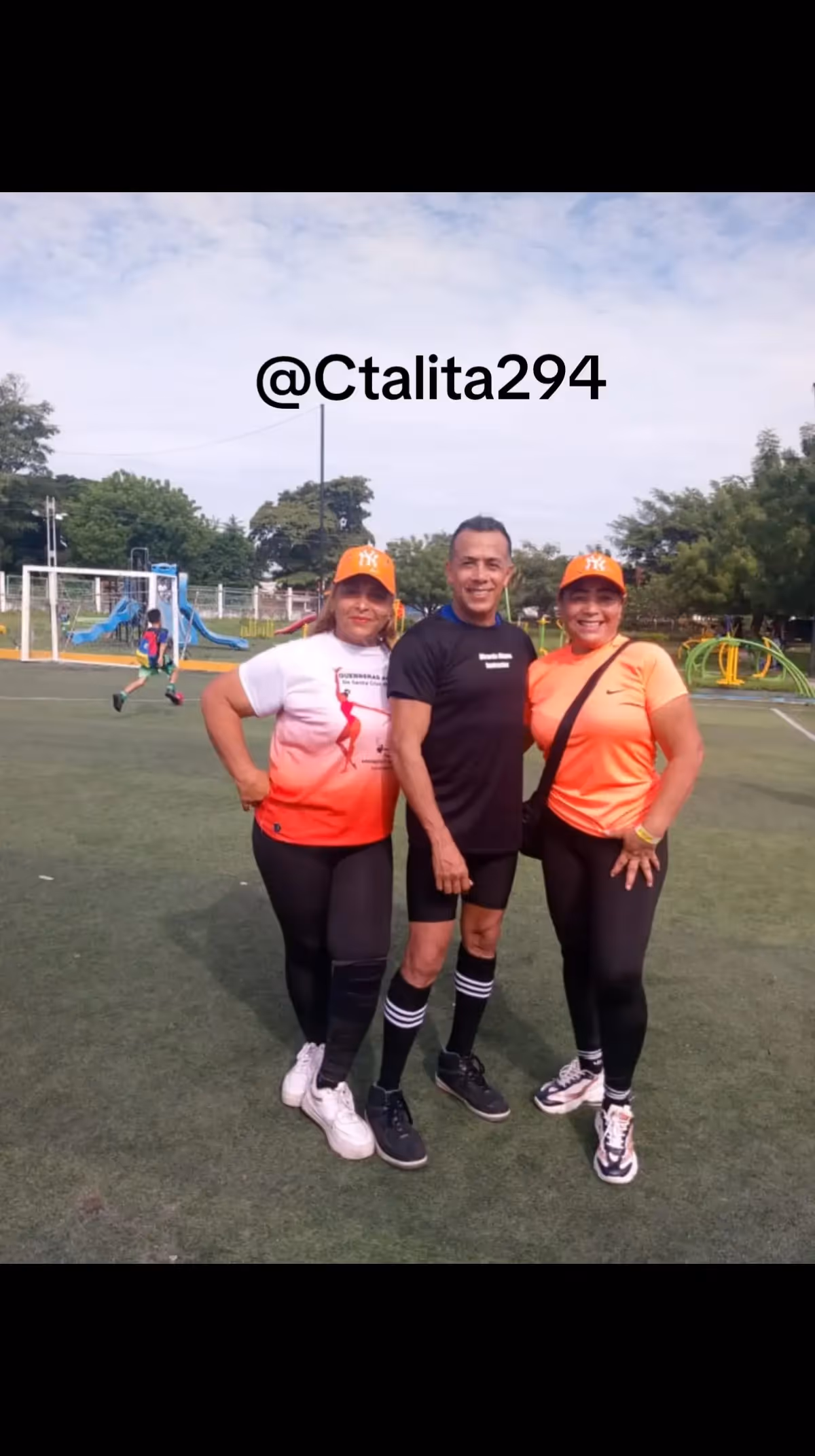 UNIFORME DEPORTIVO VARIEDAD EN DICIPLINA 