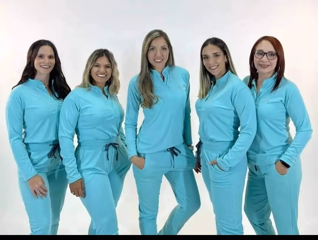 UNIFORMES MÉDICOS ASISTENCIAL