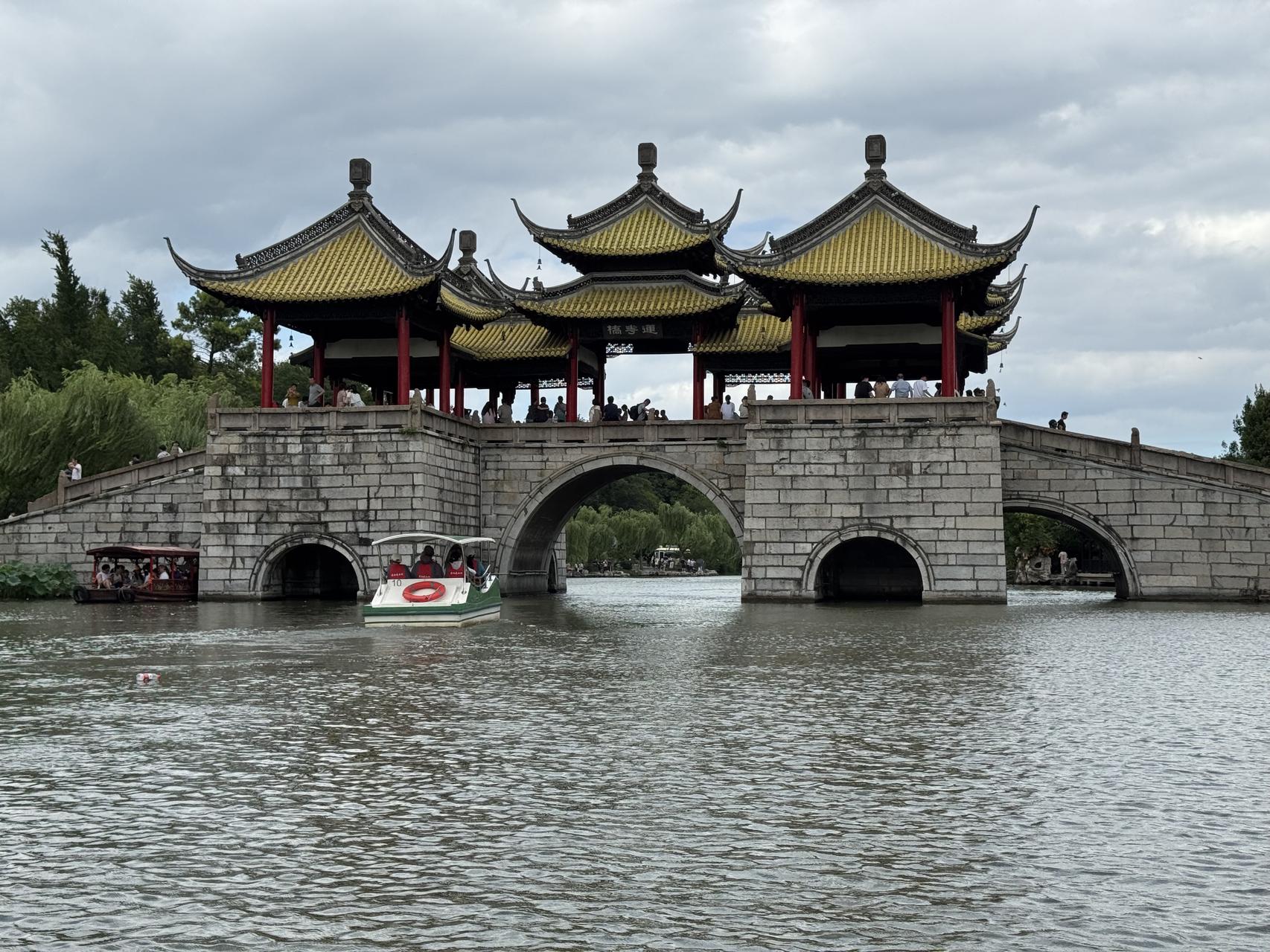 ‎Check network for missing images.