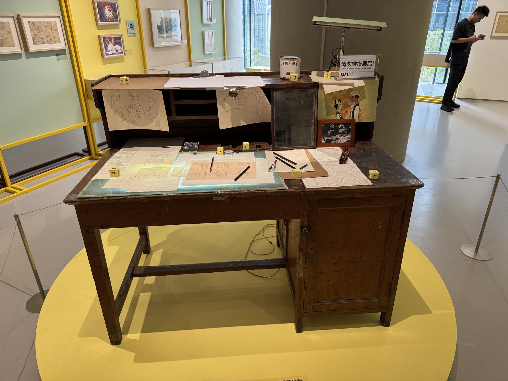 ‎Check network for missing images.