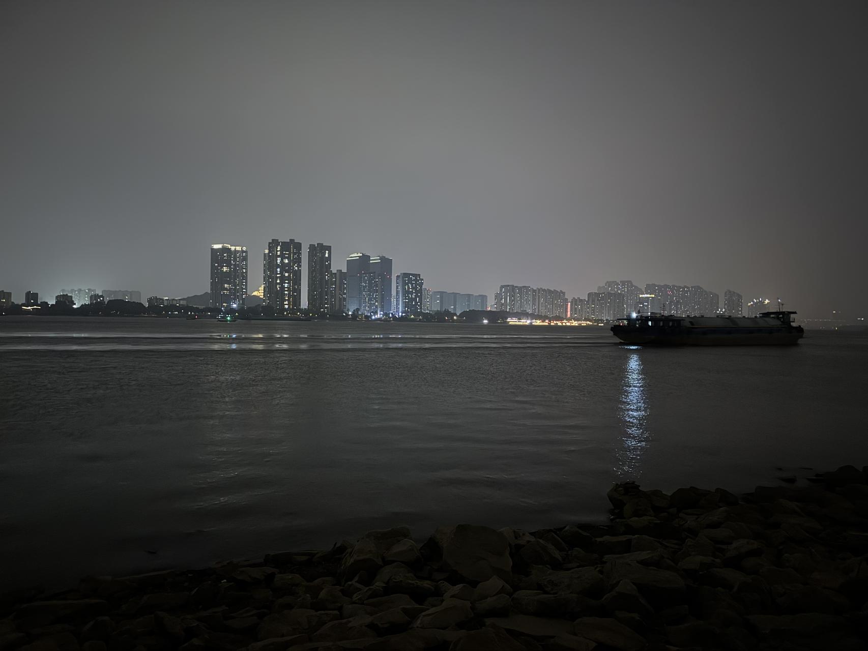 ‎Check network for missing images.