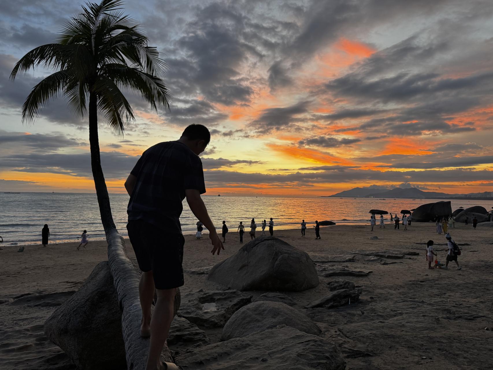 ‎Check network for missing images.