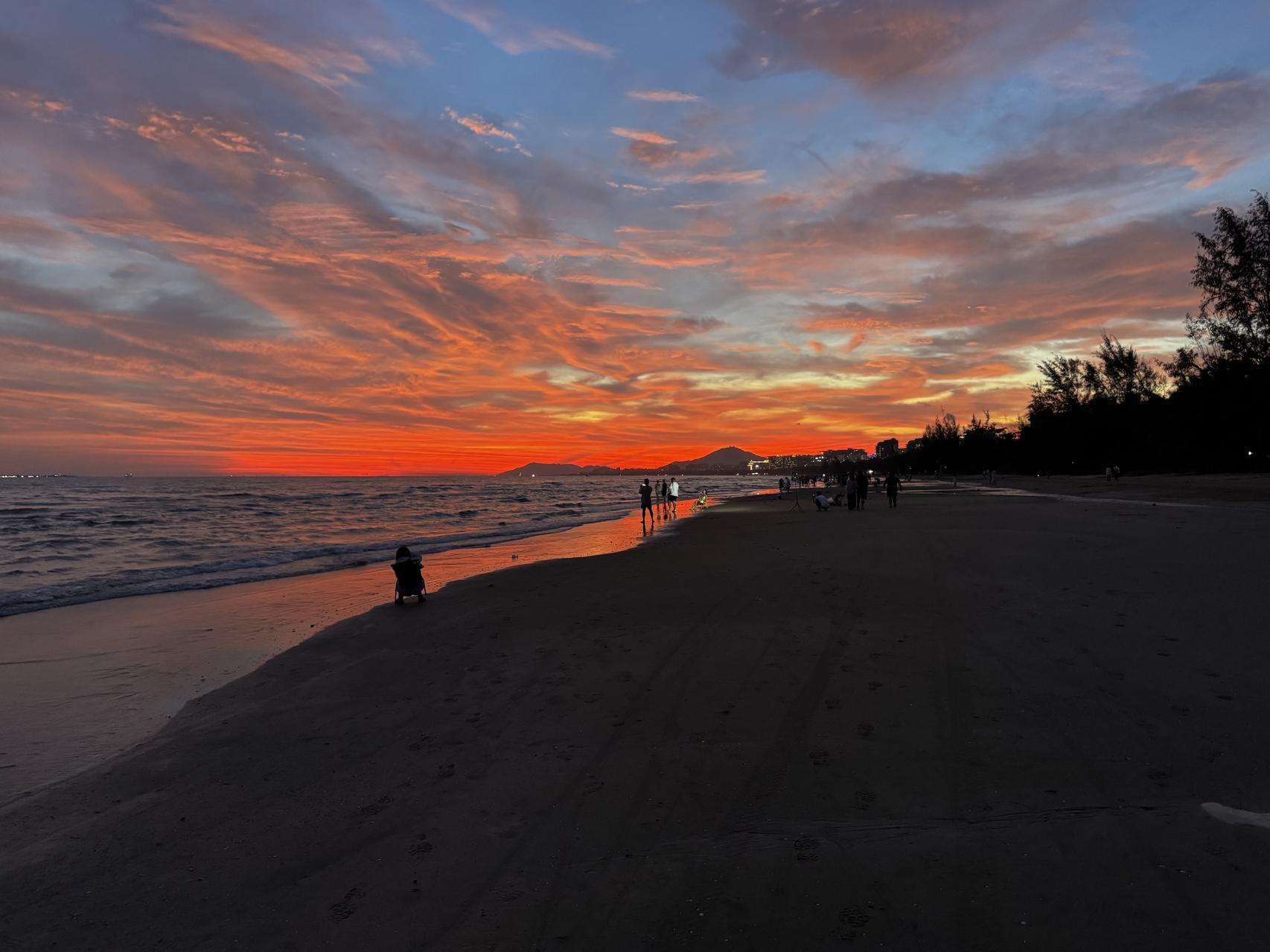 ‎Check network for missing images.