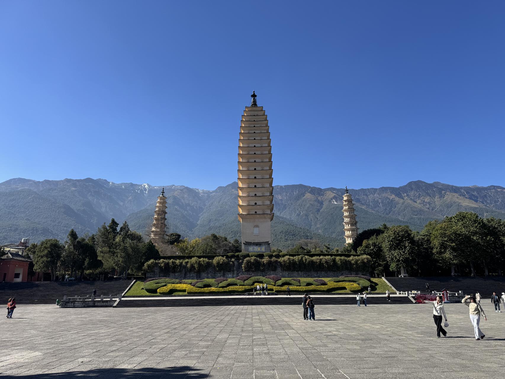 ‎Check network for missing images.