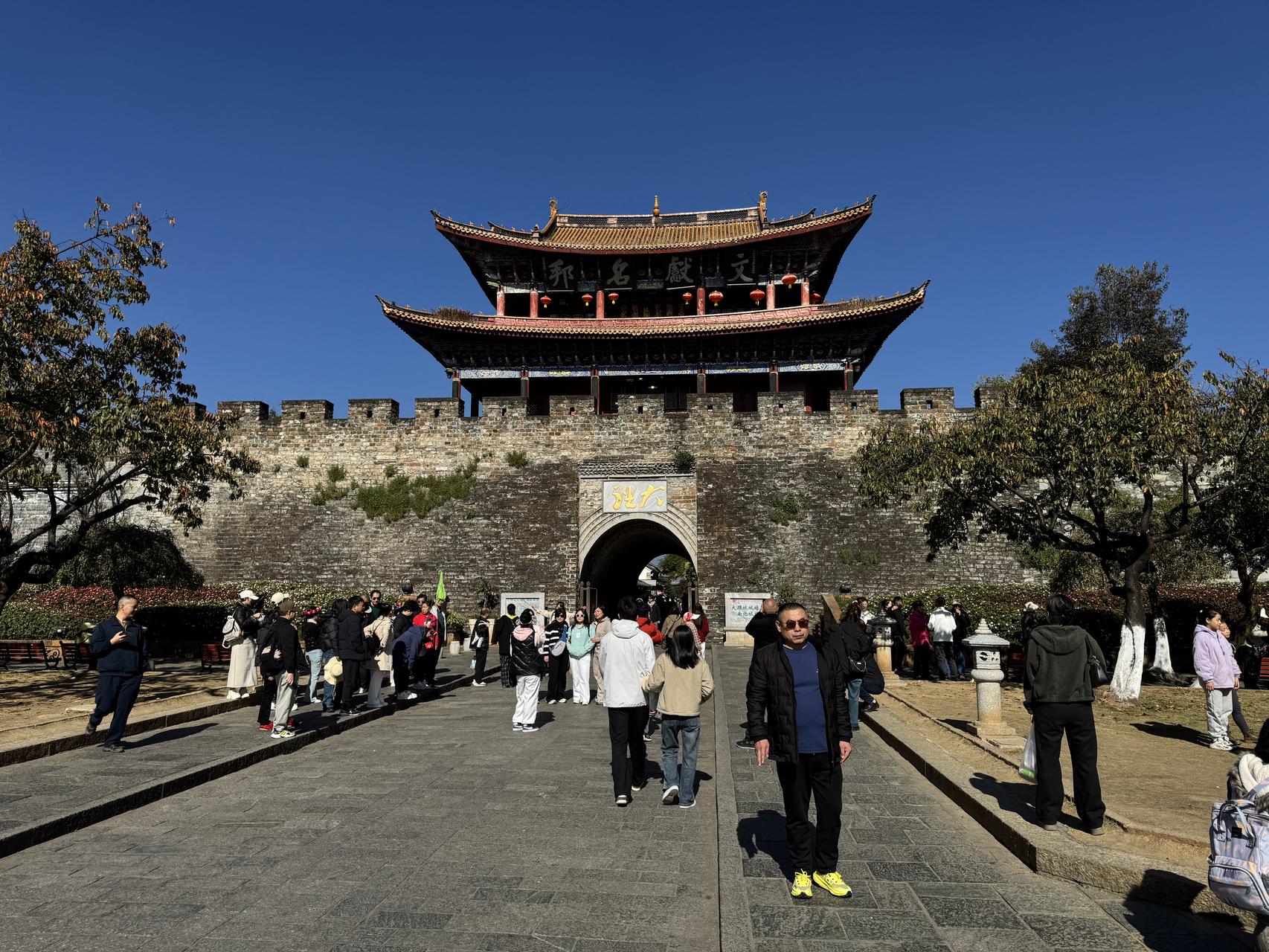 ‎Check network for missing images.