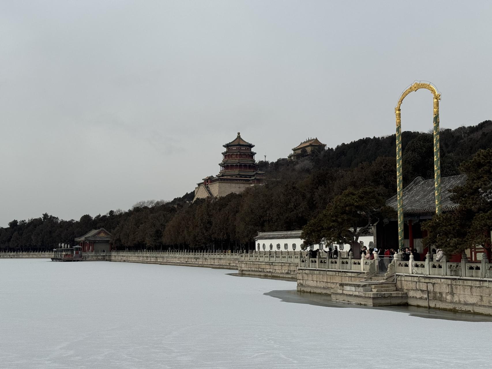 ‎Check network for missing images.