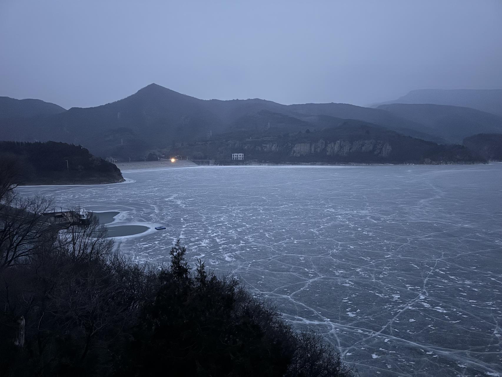 ‎Check network for missing images.