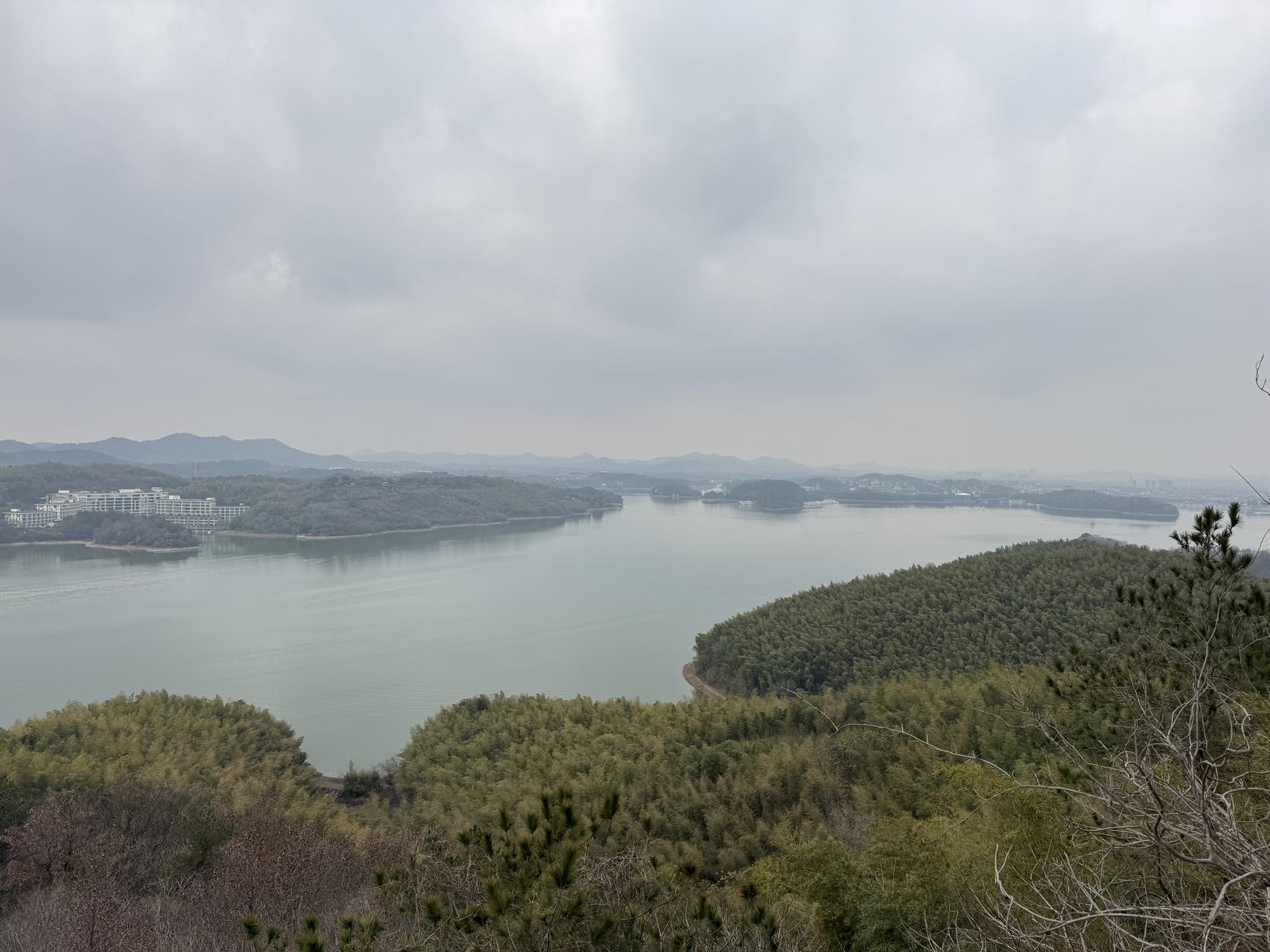 ‎Check network for missing images.