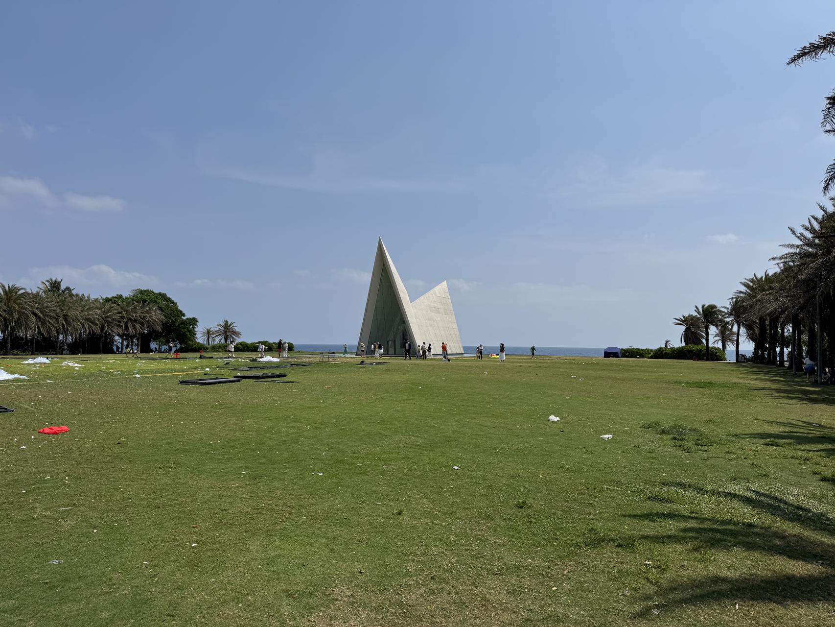 ‎Check network for missing images.