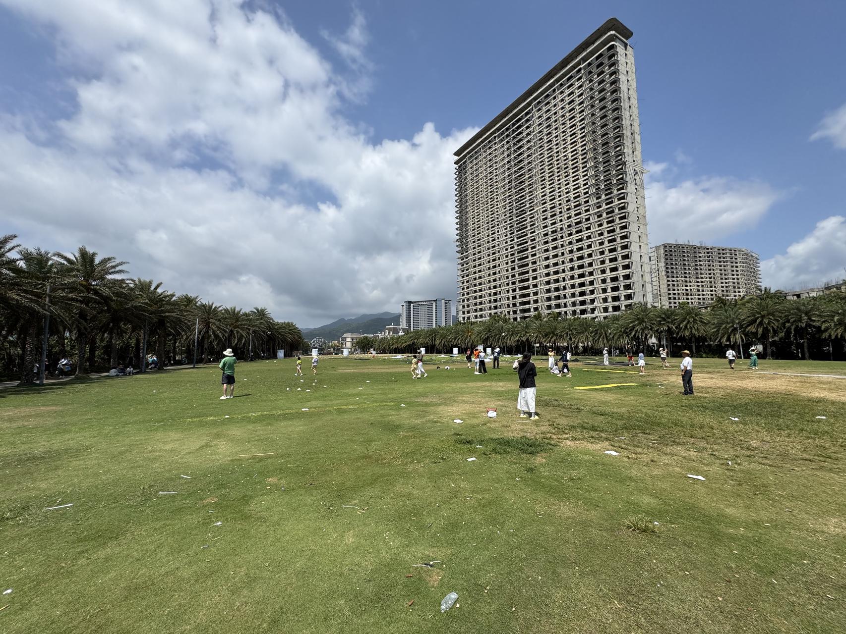 ‎Check network for missing images.