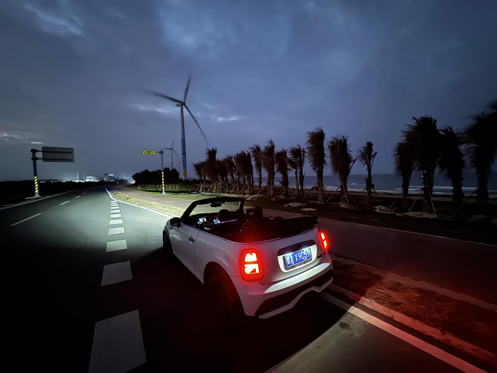 ‎Check network for missing images.