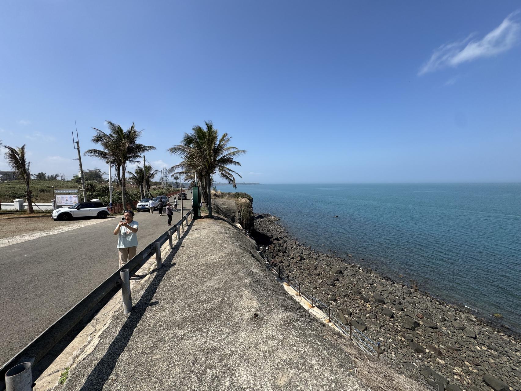 ‎Check network for missing images.