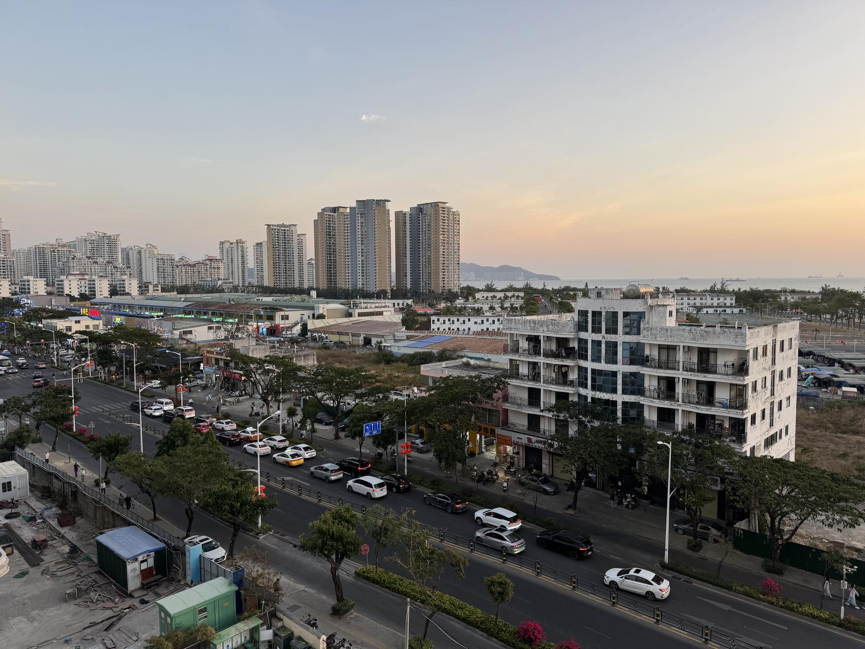 ‎Check network for missing images.