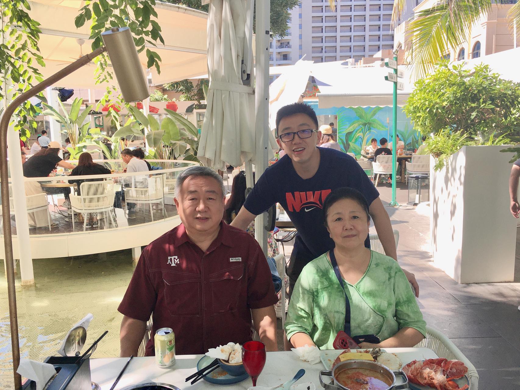 ‎Check network for missing images.