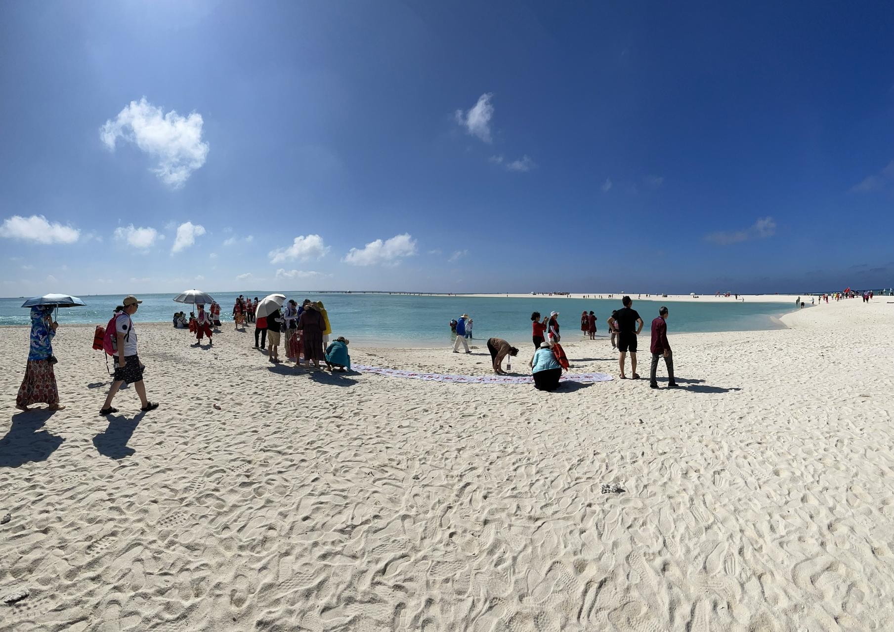 ‎Check network for missing images.