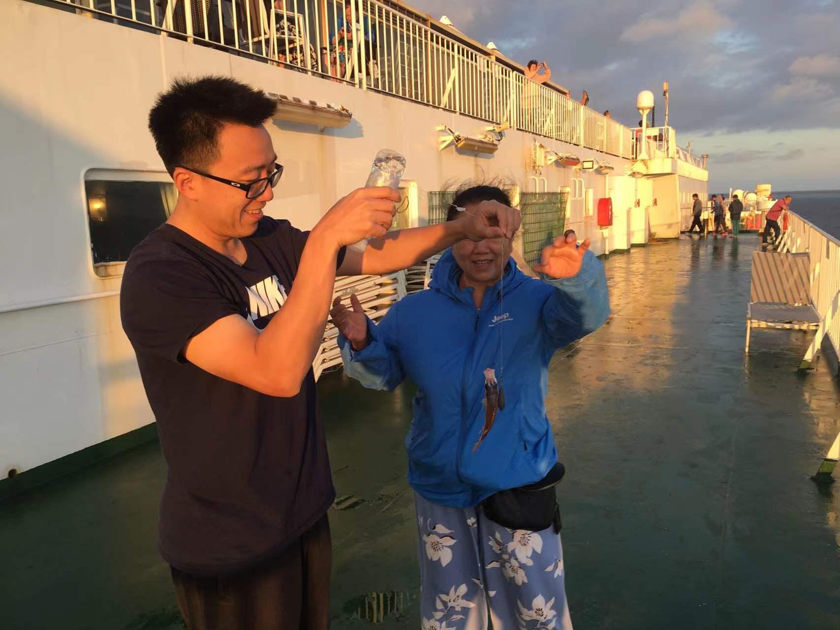 ‎Check network for missing images.