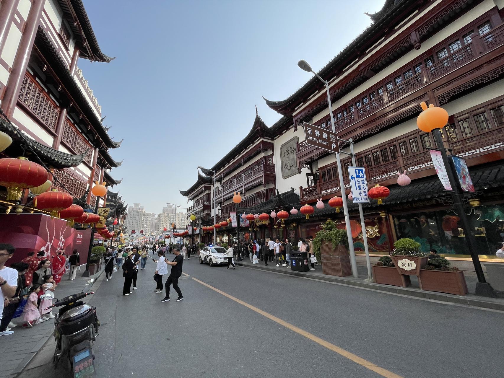 ‎Check network for missing images.