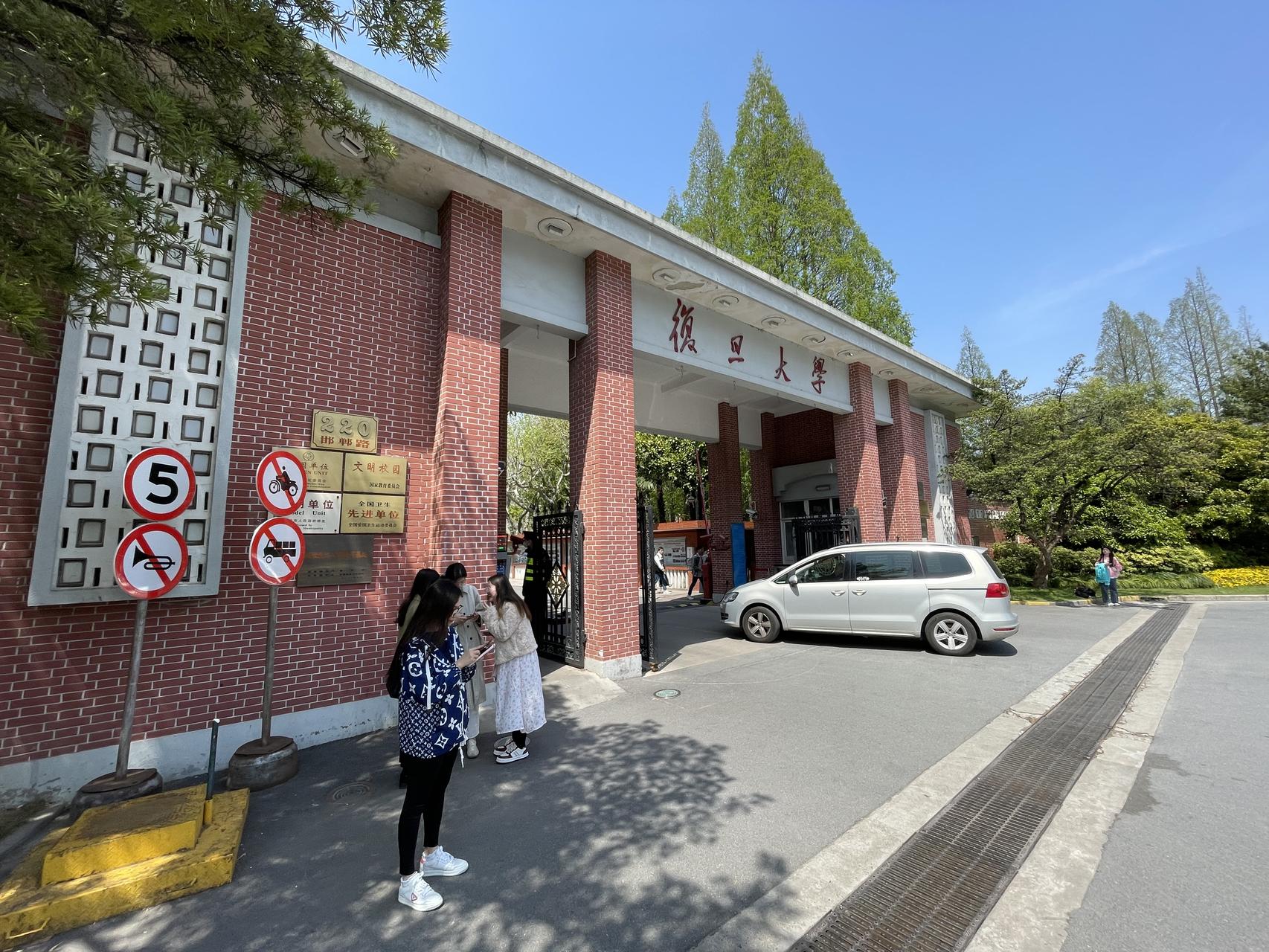 ‎Check network for missing images.