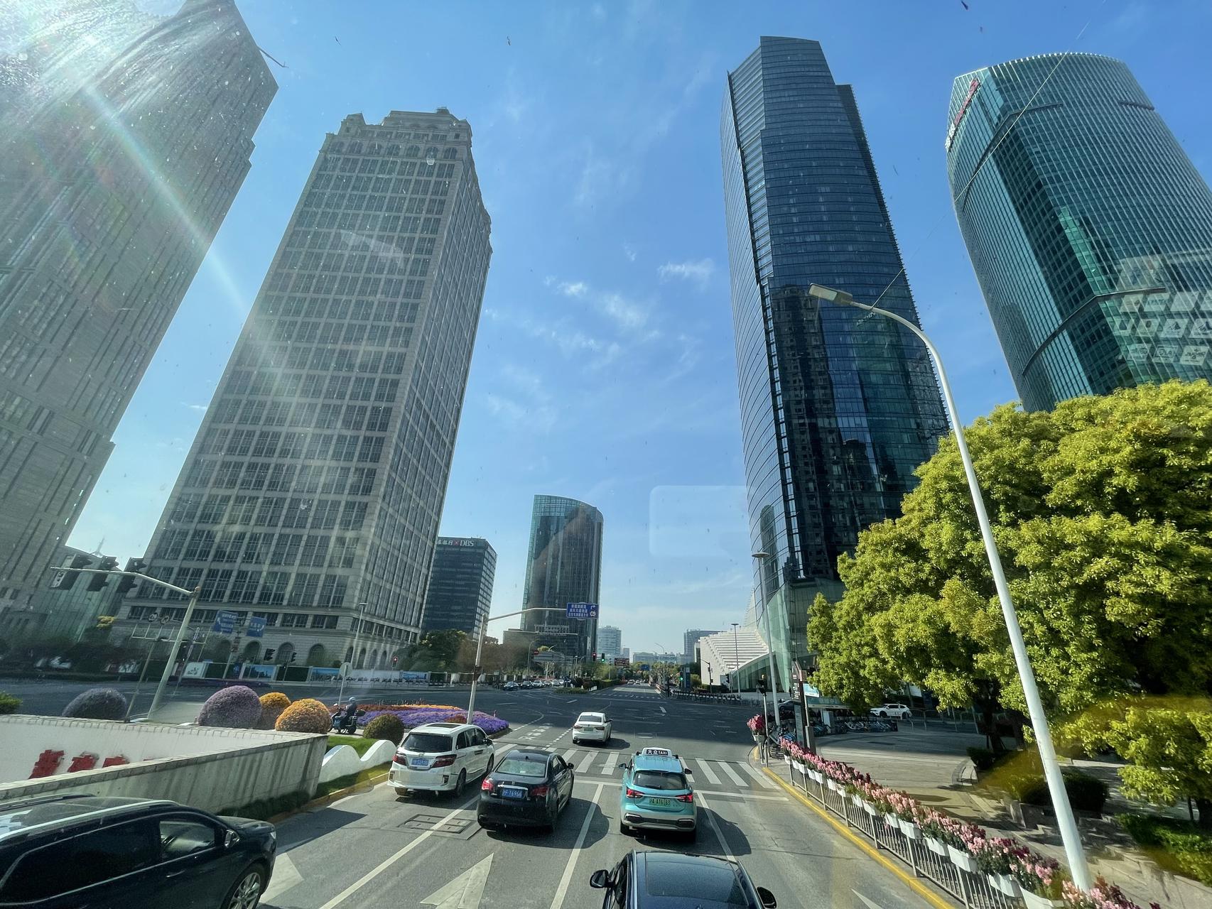 ‎Check network for missing images.