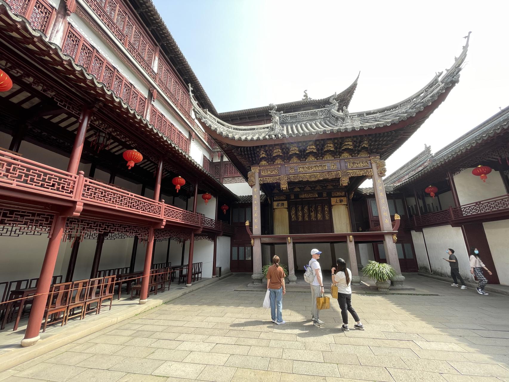 ‎Check network for missing images.