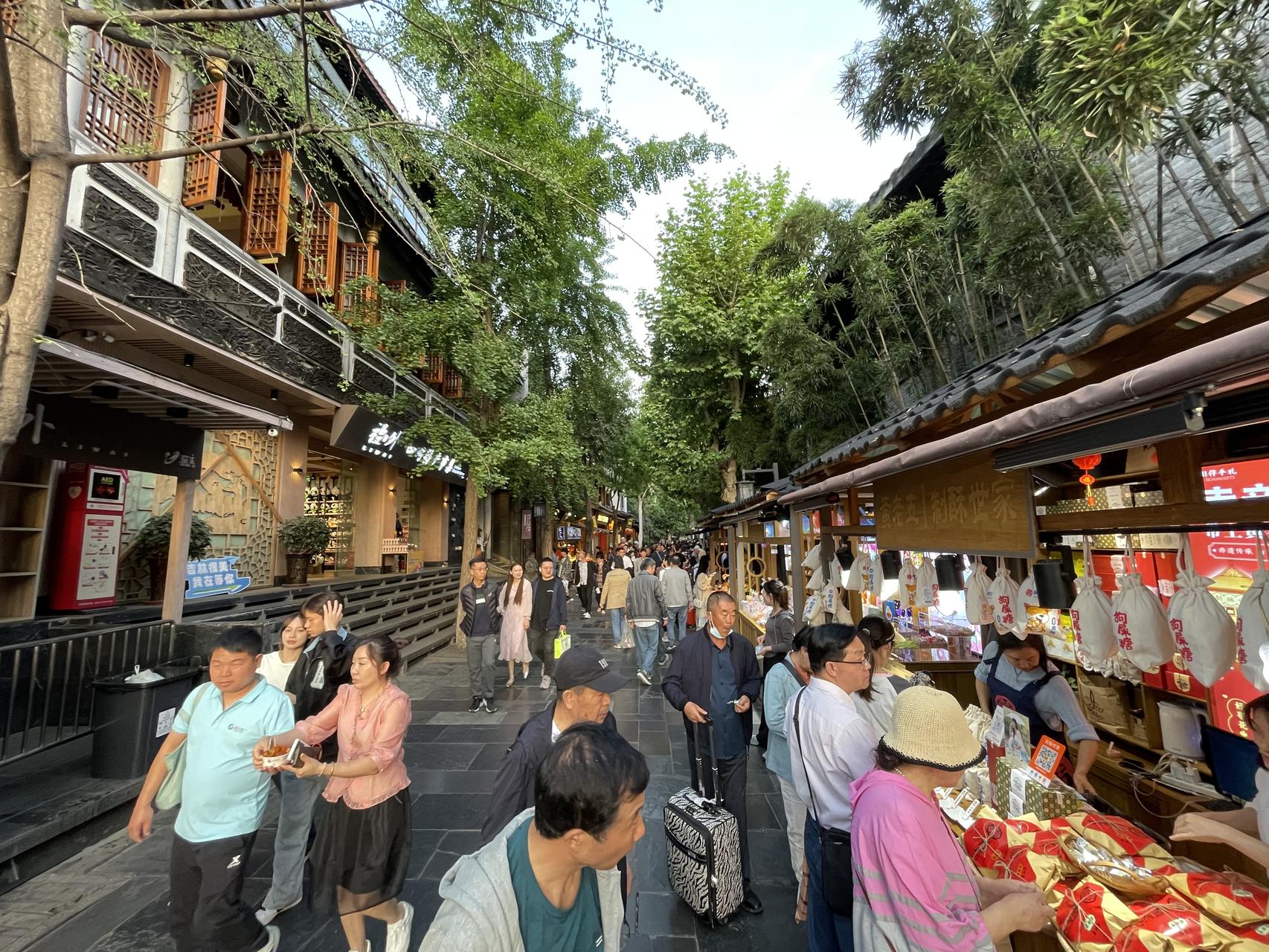 ‎Check network for missing images.