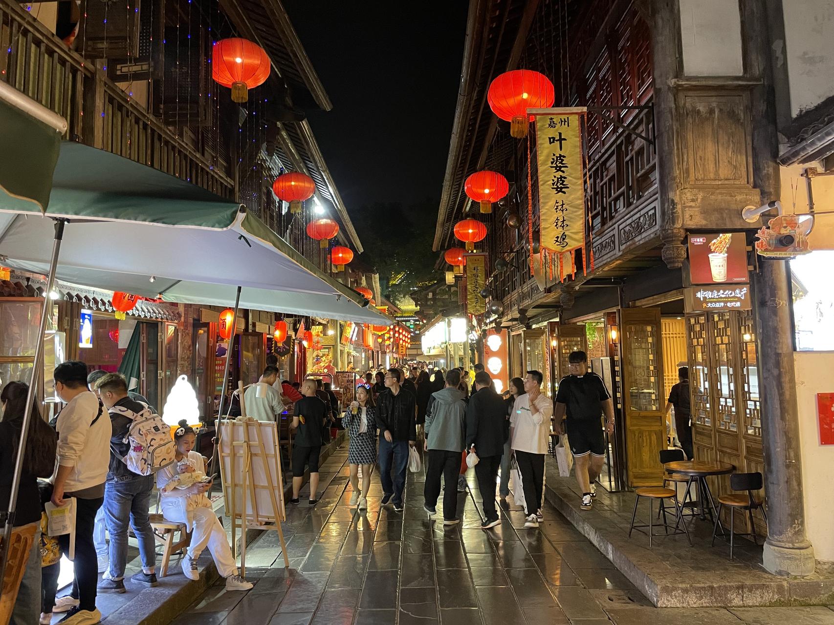 ‎Check network for missing images.