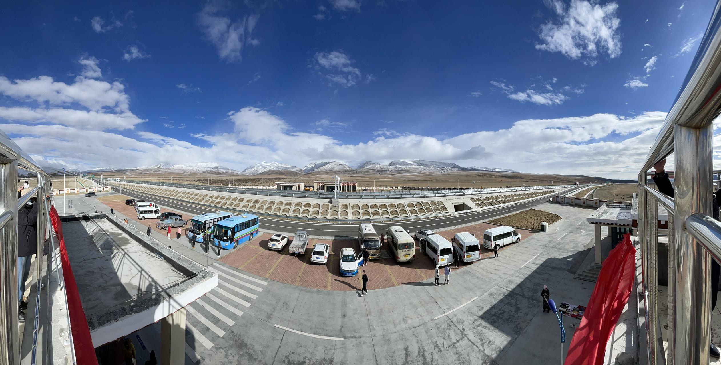 ‎Check network for missing images.