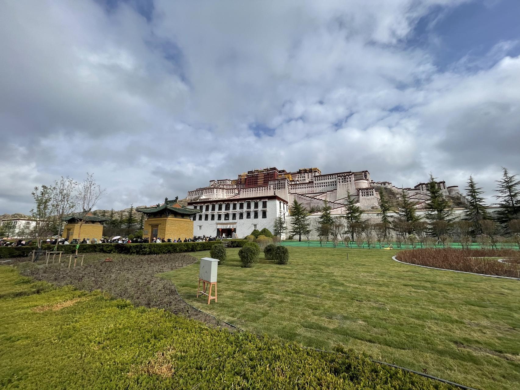 ‎Check network for missing images.